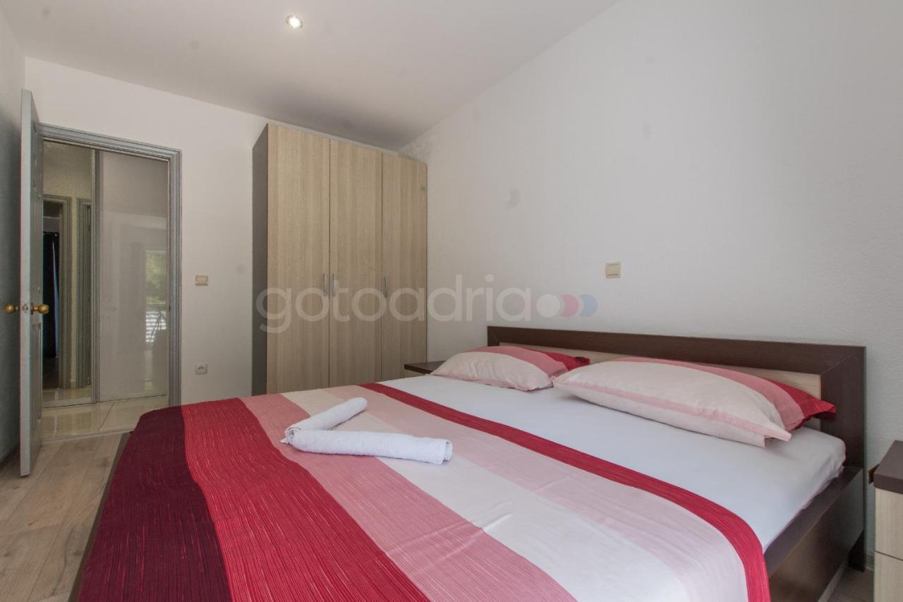 Apartment Vesna With Balcony & Free Parking มาคาร์สกา ภายนอก รูปภาพ